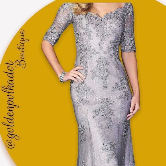 La FEMME Evening Gown Applique Detail Prom Evening Bridal renaissance NWT - Picture 11 of 11